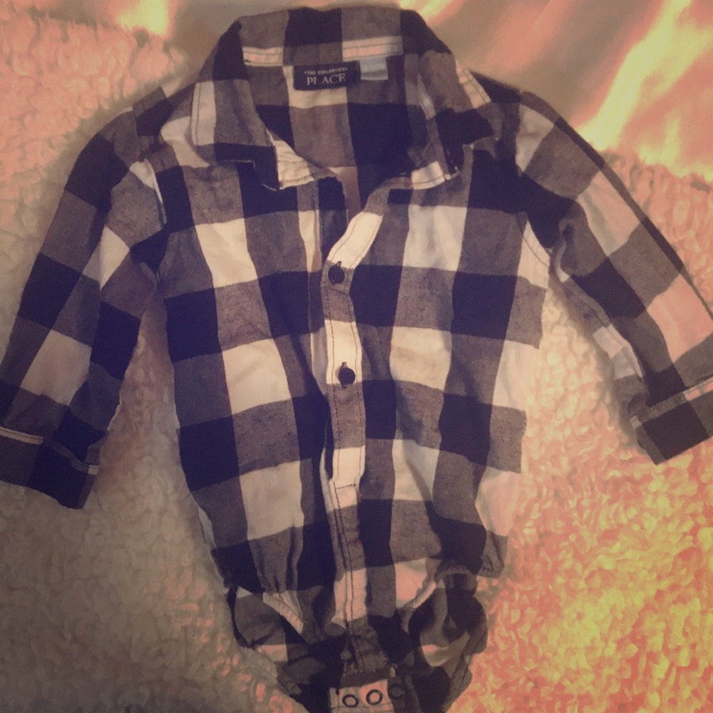 CHILDREN’S PLACE BUTTON DOWN SHIRT!! 🖤🖤🖤